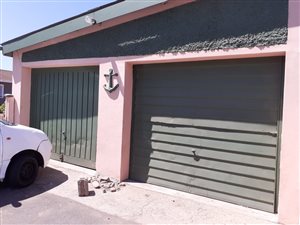 4 Bed House in Austerville