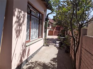 4 Bed House in Austerville