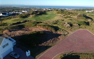 1305 m² Land available in St Francis Links