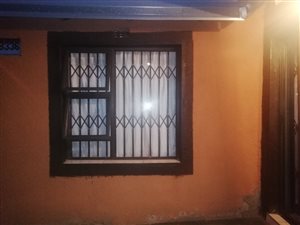2 Bed House in Vosloorus