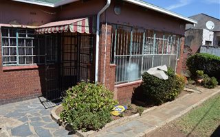 3 Bedroom House in Mayfair West