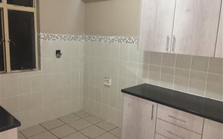 2 Bedroom Flat in Johannesburg Central and CBD