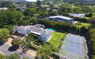 5 Bedroom House in Constantia Upper