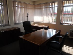 65.5 m² Office Space in Hughes