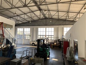 630 m² Industrial space in Briardene