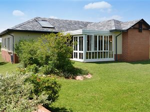 3 Bed House in Waterfall Hills Mature Lifestyle Estate
