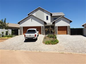 4 Bed House in Country View Estate