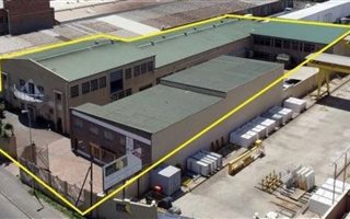 3001 m² Commercial space in Springfield Park