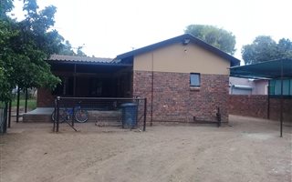 4 Bedroom House in Claremont