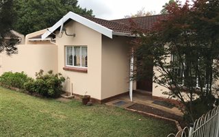 2 Bedroom House in Hayfields