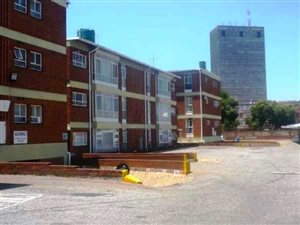 2 Bed Apartment in Kempton Park Central