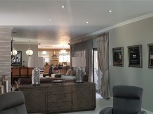5 Bed House in Royldene
