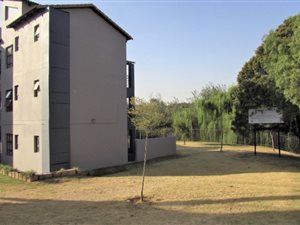 2 Bed Apartment in Honeydew