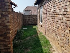 2 Bed Simplex in Edenglen