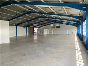 718 m² Industrial space in Strydompark