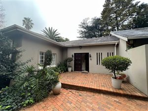 365 m² Commercial space in Northcliff