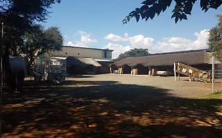 9.9 ha Farm in Hartswater