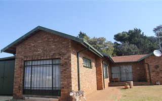 3 Bedroom House in Randpoort