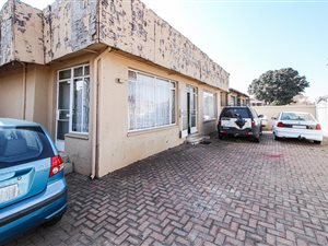 200 m² Office Space in Nigel Central