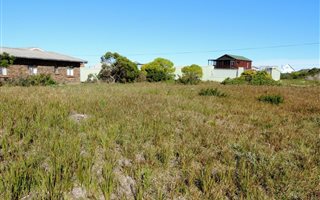 588 m² Land available in Bettys Bay