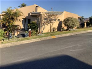 7 Bed House in Kaysers Beach