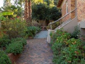 4 Bed House in Sydenham