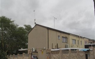 3 Bedroom Apartment in Whetstone