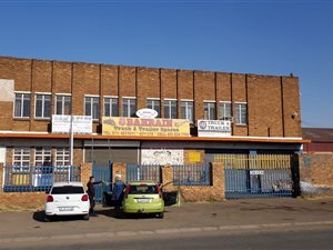 1694 m² Commercial space in Benoni South