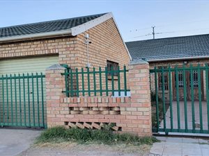 3 Bed Townhouse in Westbourne