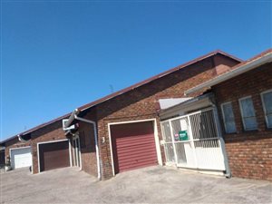 3 Bed Townhouse in Middelburg South