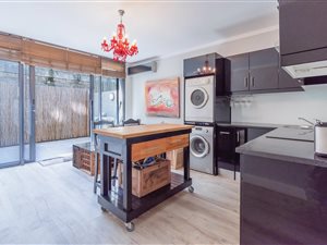 1 Bed Apartment in Gardens