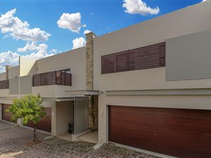 3 Bed Townhouse in Illovo