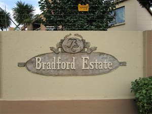 2 Bed Townhouse in Bedfordview