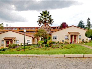 3 Bed Townhouse in Carenvale