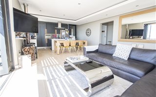 14 Bedroom House in Walmer Estate