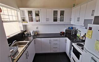 1 Bedroom Apartment in Rondebosch