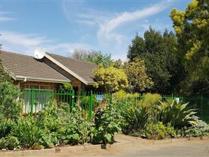 3 Bed House in Royldene