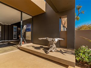 3 Bed House in Copperleaf