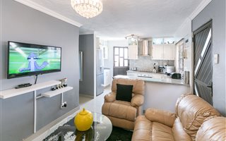 3 Bedroom House in Bonela