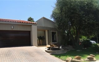 3 Bedroom House in Dainfern