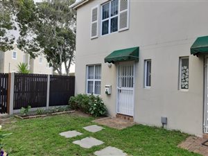 2 Bed Townhouse in Kenilworth