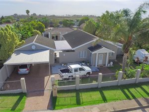 3 Bed House in Winterhoek Park