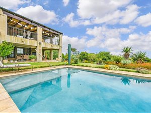 4 Bed House in Chartwell
