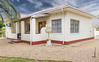 4 Bedroom House in Kuilsriver