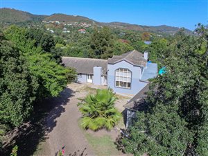 5 Bed House in Hunters Home