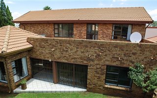 3 Bedroom House in Northcliff