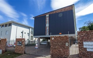 1 Bedroom Apartment in West Hill