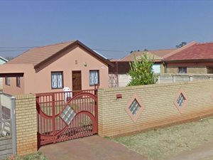 3 Bed House in Lenasia