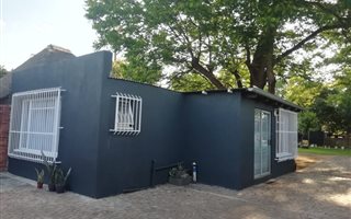 1 Bedroom Garden Cottage in Riviera