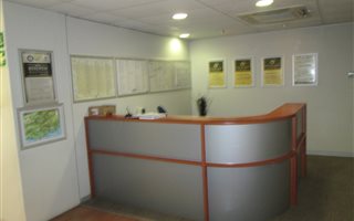 690 m² Office Space in Mill Park